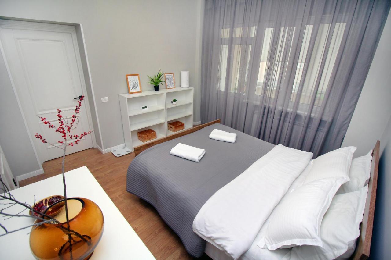 Perfect Spacious Apartment 356 阿拉木图 外观 照片